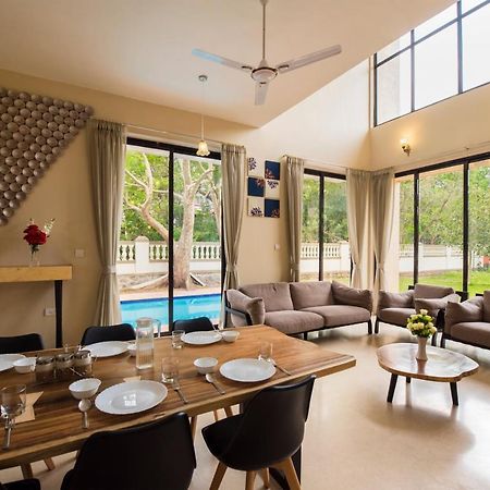 Stayvista'S Greenwoods Villa 10 - City-Center Villa With Private Pool, Terrace, Lift & Carrom Board Lonavala Exterior foto