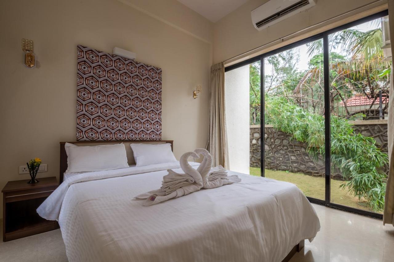 Stayvista'S Greenwoods Villa 10 - City-Center Villa With Private Pool, Terrace, Lift & Carrom Board Lonavala Exterior foto
